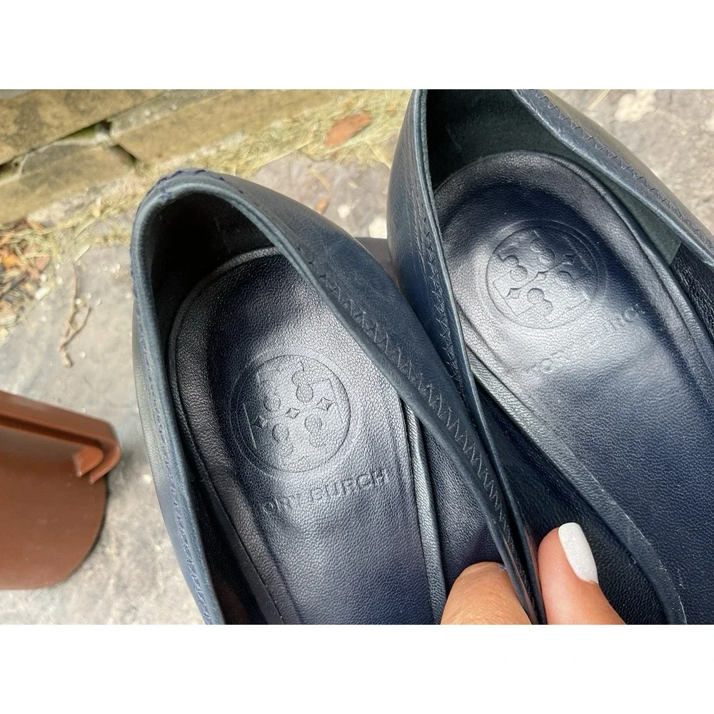 Tory Burch Reva Block Heel Pumps Navy Leather Gold Hardware Women's Size 9